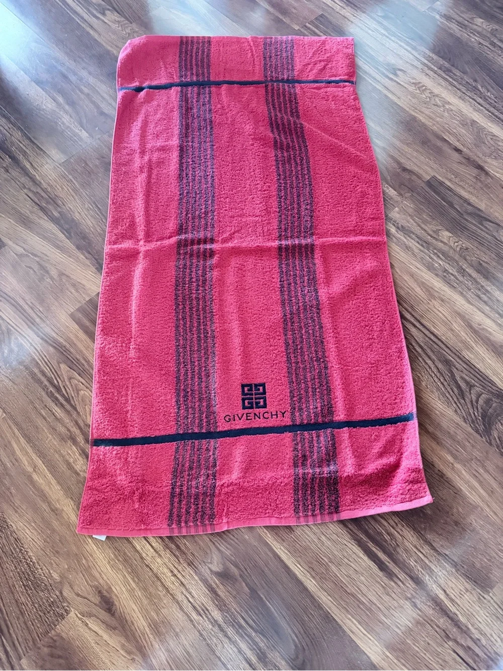 Givenchy Black & Red Bath Towel & Bath Mat